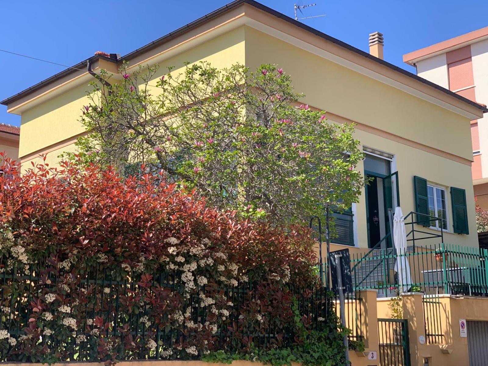 B&B La Magnolia Savona Buitenkant foto